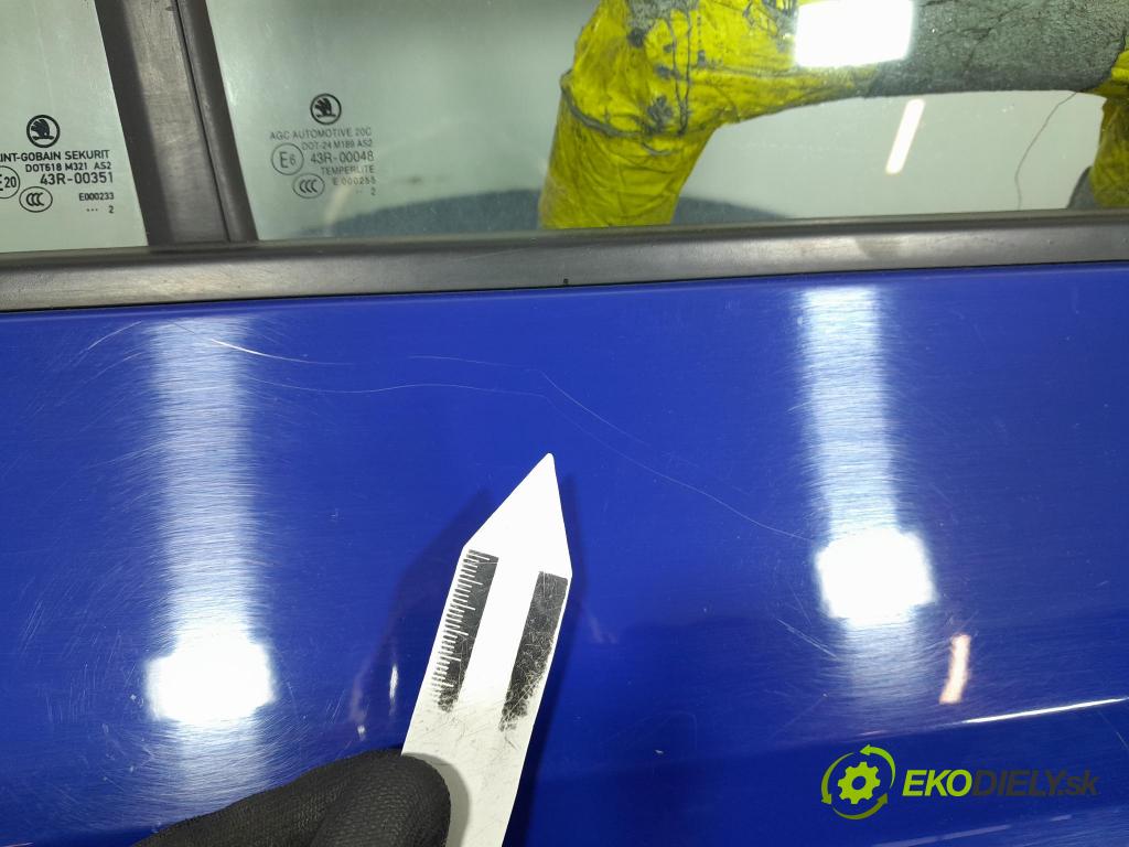 Skoda Fabia 2022 dveře Zad: prave