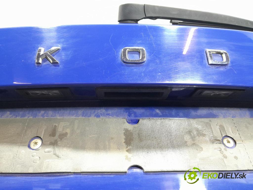 Skoda Fabia 2022 zadní dveře kufra: kufr
