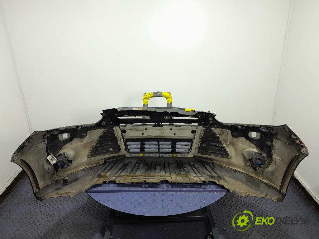 Ford Focus 0 nárazník Predné