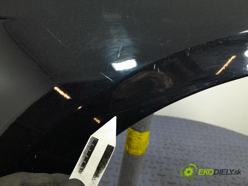 Ford Focus 0 blatník Predné v pravo: