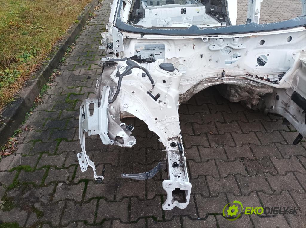 Audi A6 2019 štvrťka Prava: