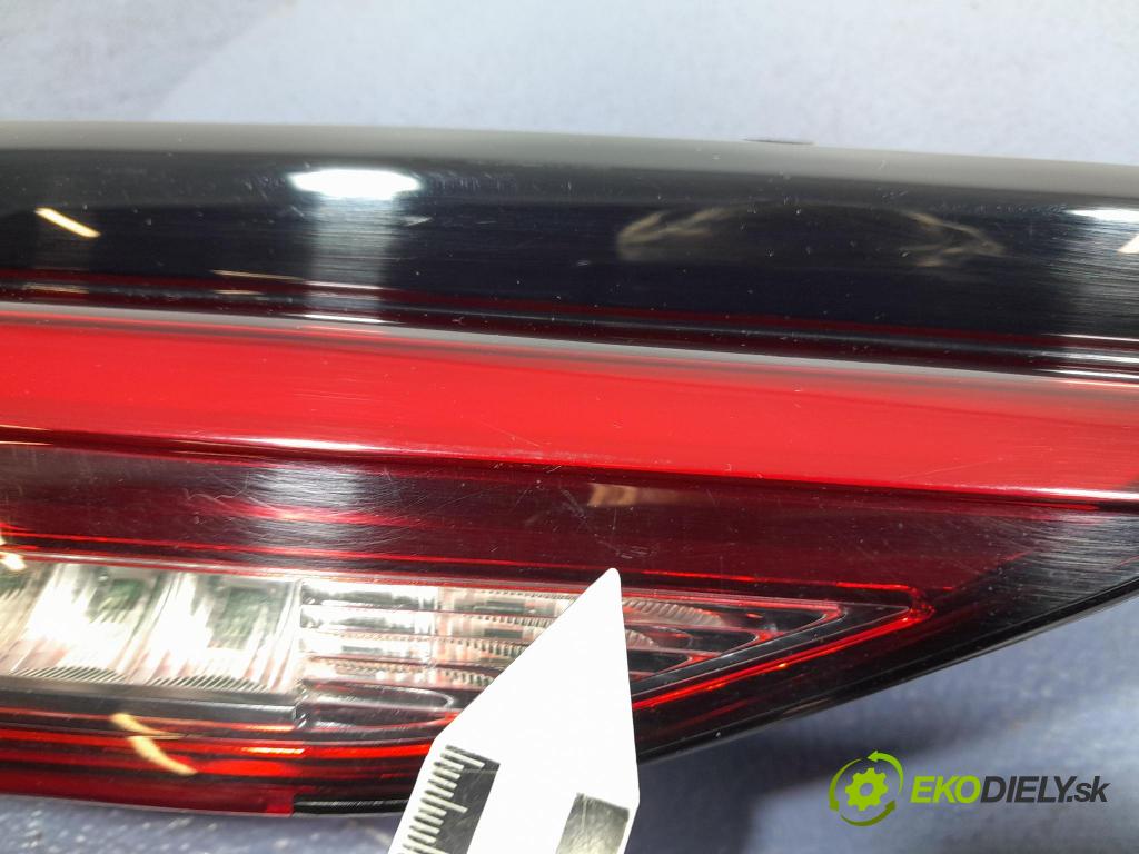 Bmw Seria 2 2020 svetlo / reflektor zad ľavá Vnútri: 7465469