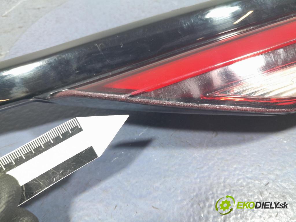 Bmw Seria 2 2020 svetlo / reflektor zad Prava: Vnútri: 7465470