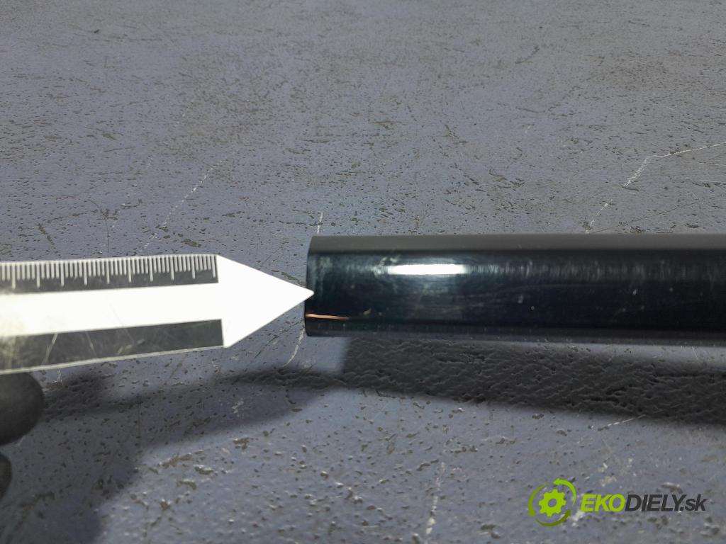 Bmw Seria 2 2020 svetlo / reflektor zad Prava: Vnútri: 7465470