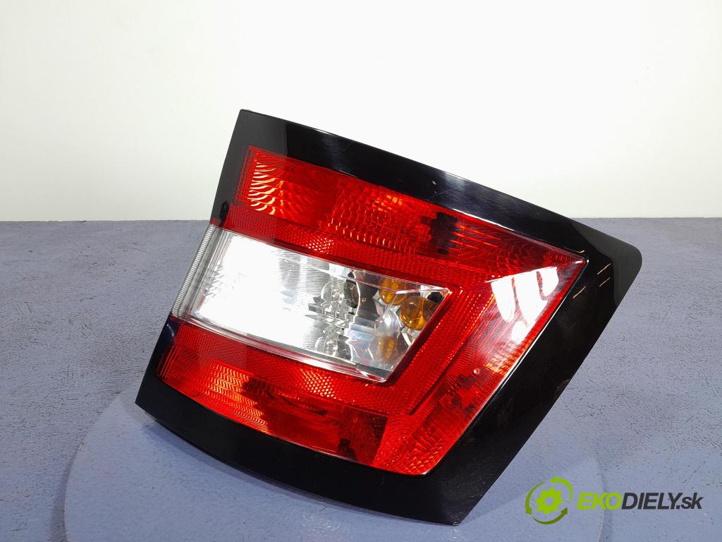 Skoda Fabia 2022 svetlo / reflektor zad Prava: Vonkajsia: 6V9945096