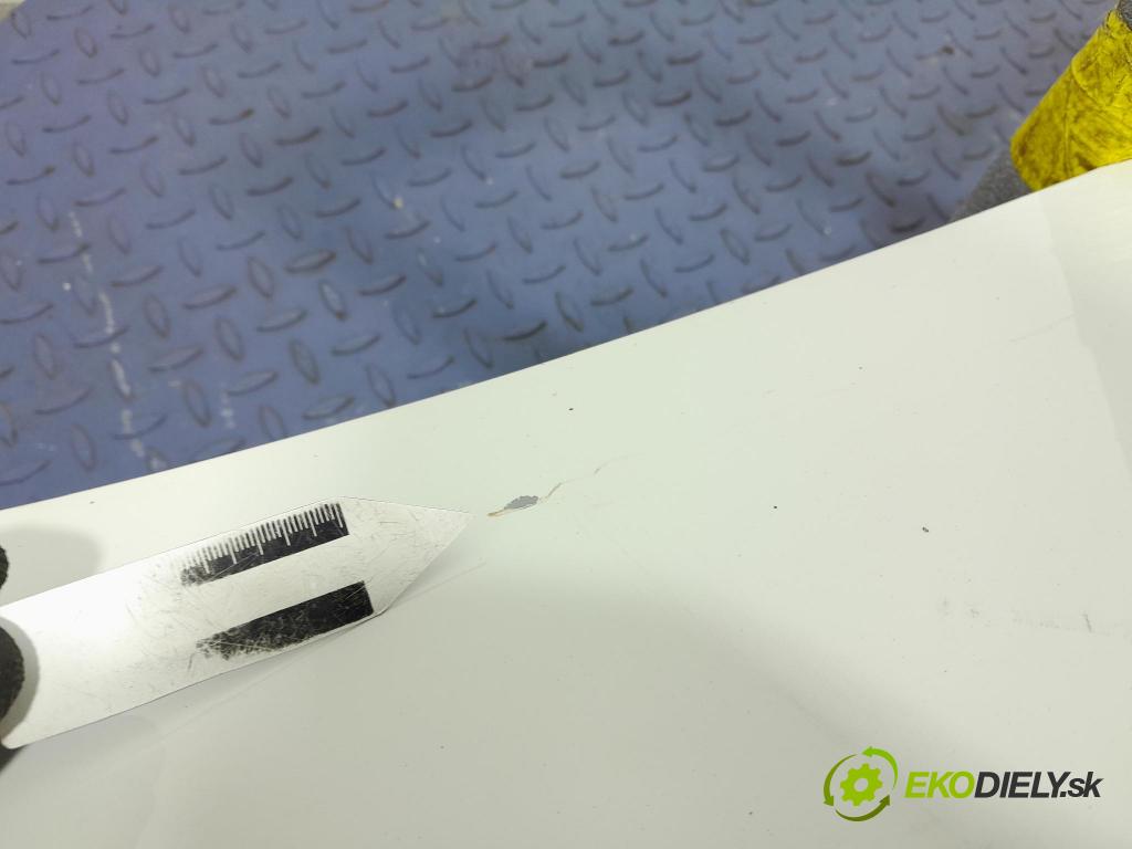 Bmw Seria 2 2020 zadna dveře kufra: kufra: