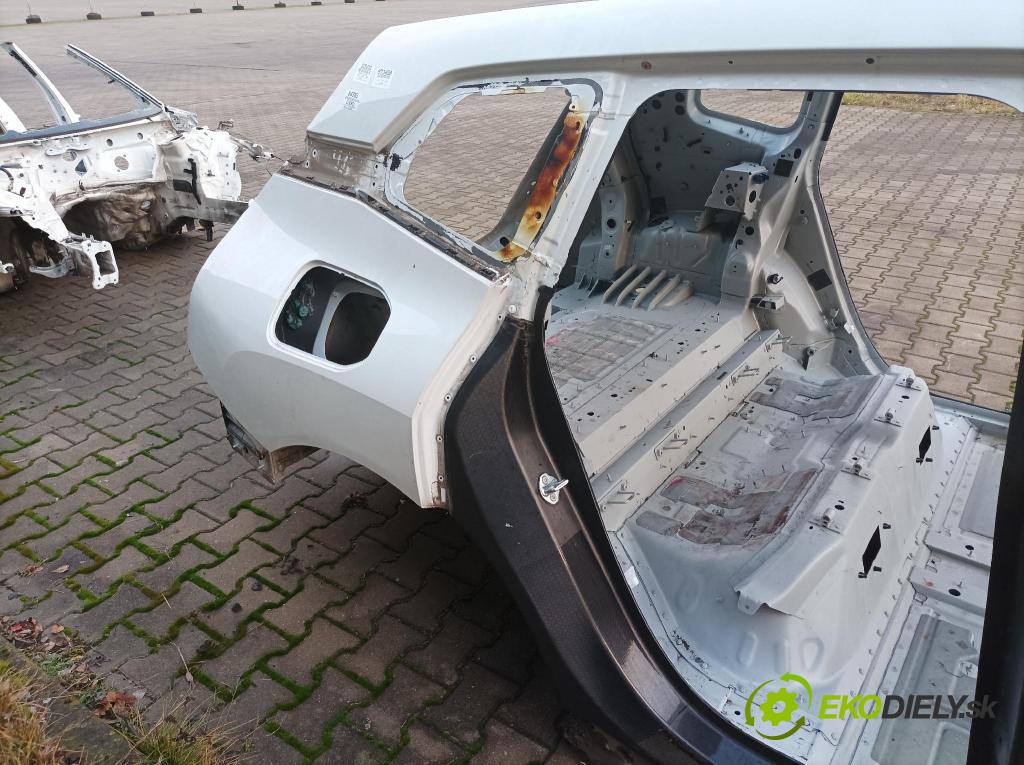 Bmw Ix 0 blatník zad v pravo:
