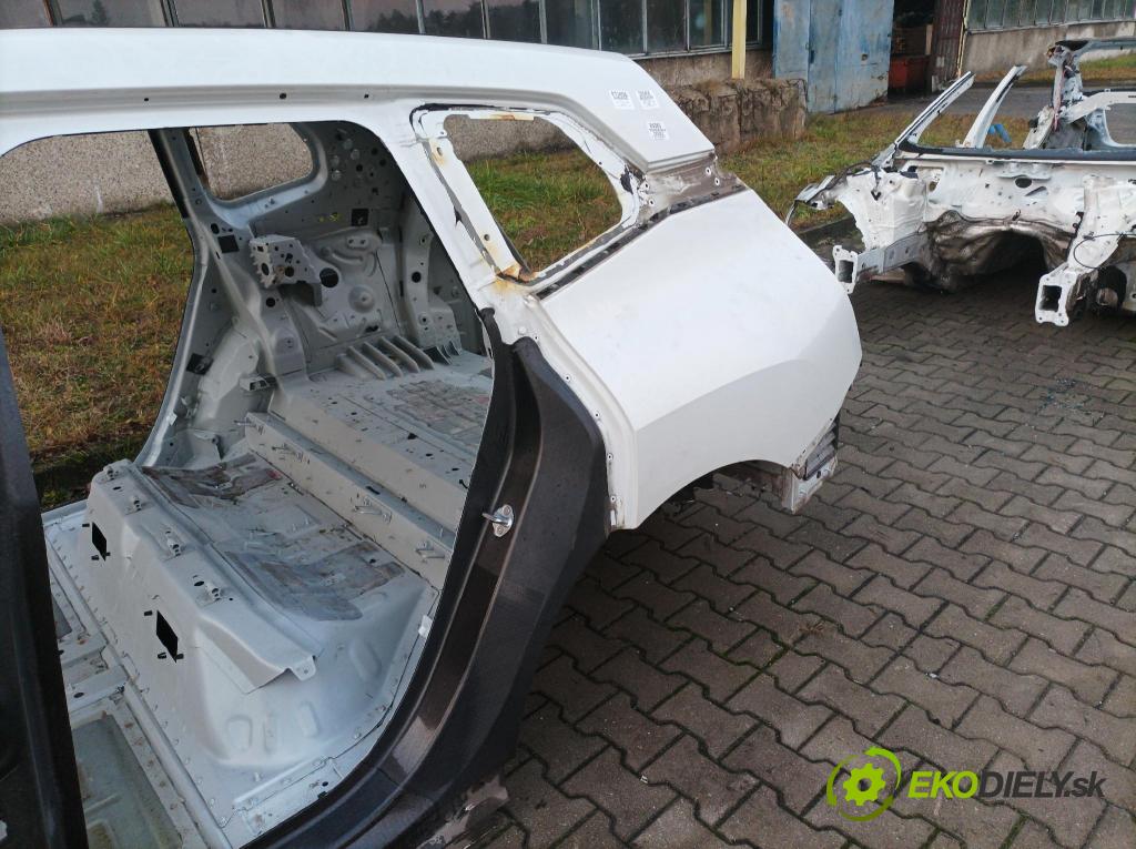 Bmw Ix 0 blatník zad Vľavo: