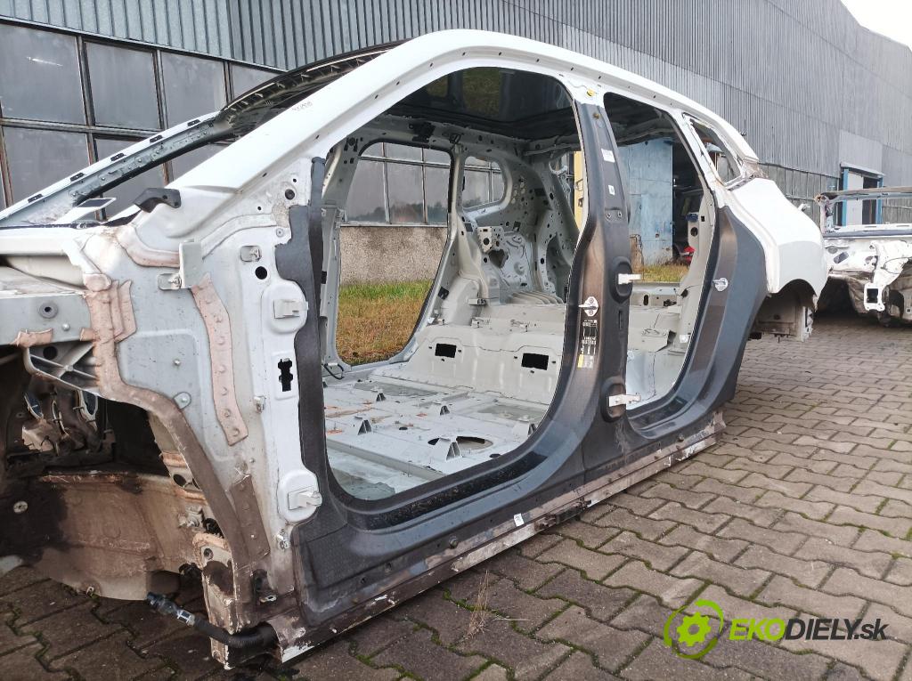 Bmw Ix 0 Práh: Vľavo: 