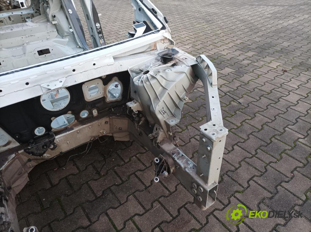 Bmw Ix 0 štvrťka ľavá 