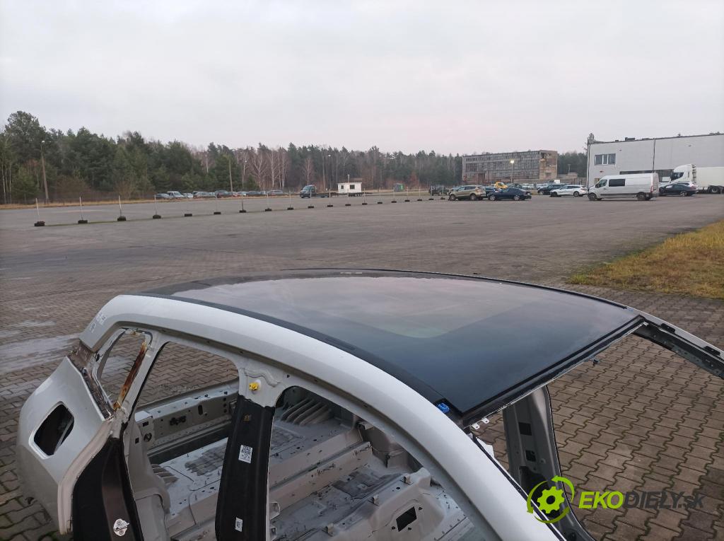 Bmw Ix 0 strecha 