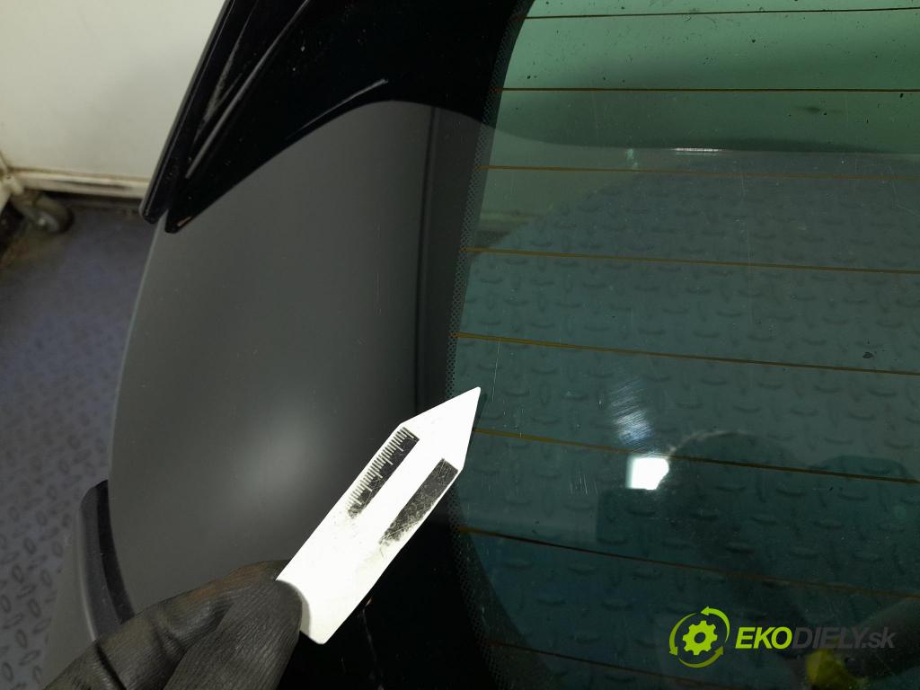 Kia Sportage 2020 zadna dveře kufra: kufra: