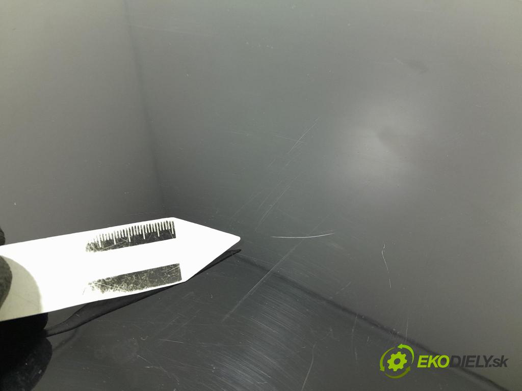 Audi A6 2006 zadna dveře kufra: kufra: