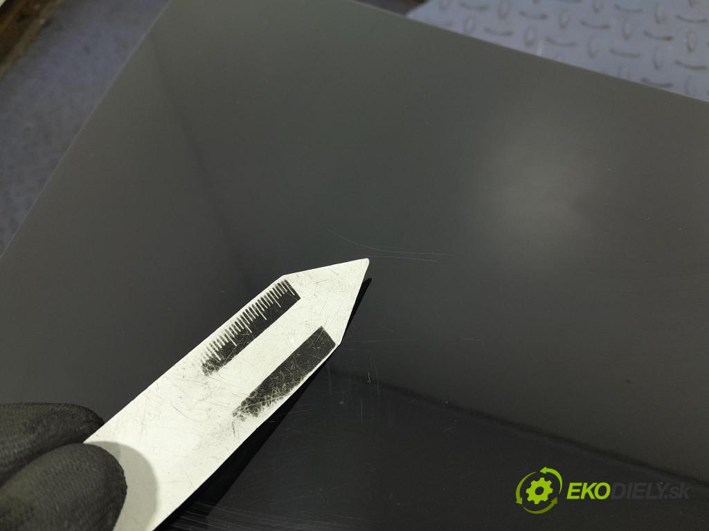 Audi A6 2006 zadna dveře kufra: kufra: