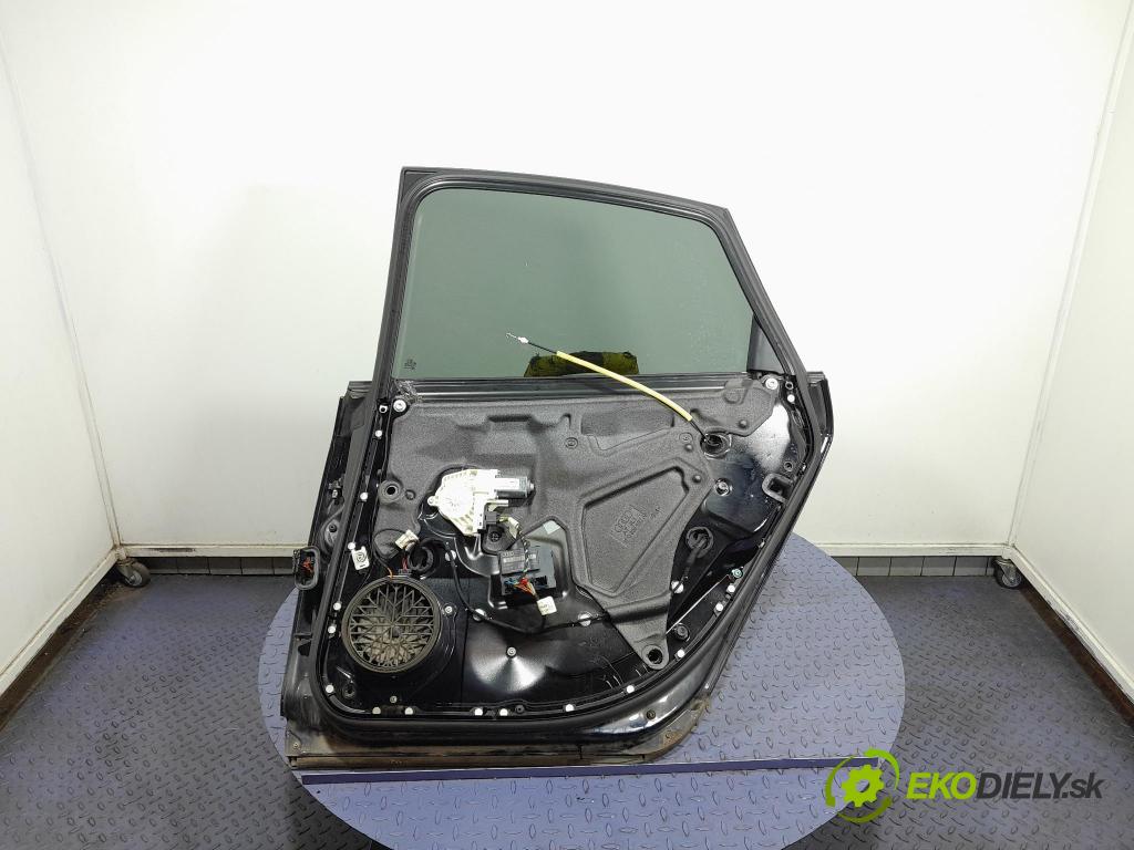Audi A6 2006 dvere zad pravé