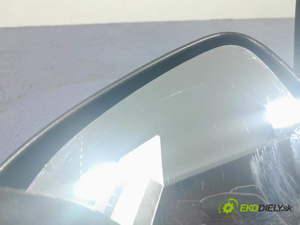 Kia Sportage 2020 zrkadlo Vľavo: