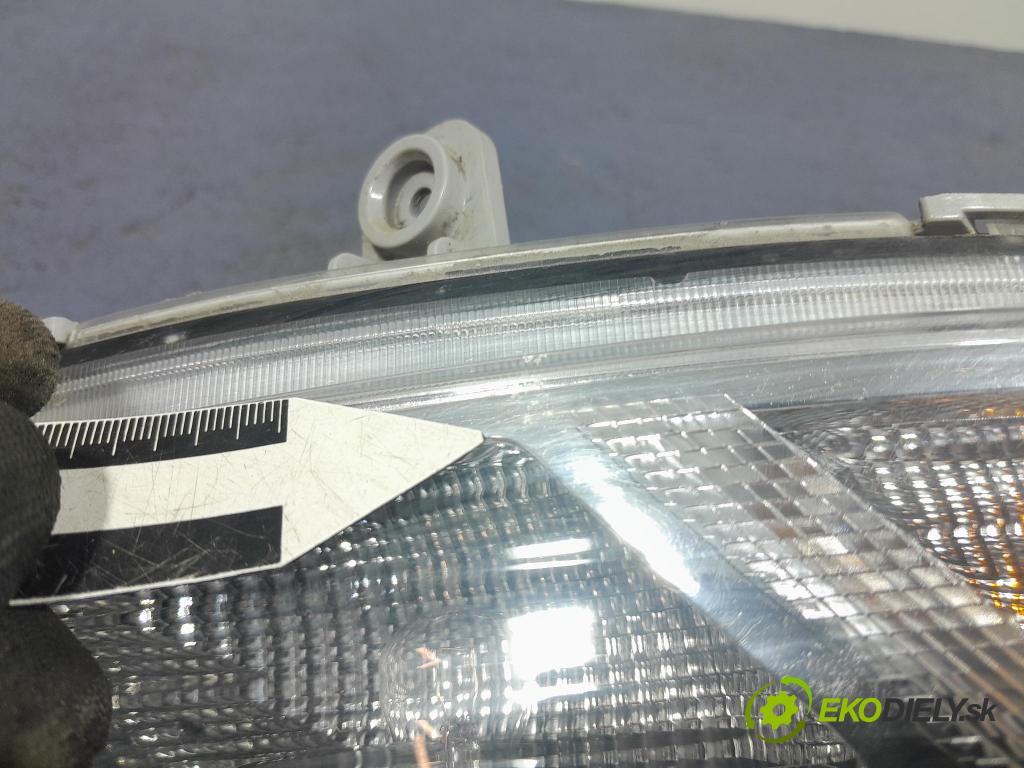 Kia Sportage 2020 svetlo / reflektor zad Prava: Vonkajsia: 92406-D97