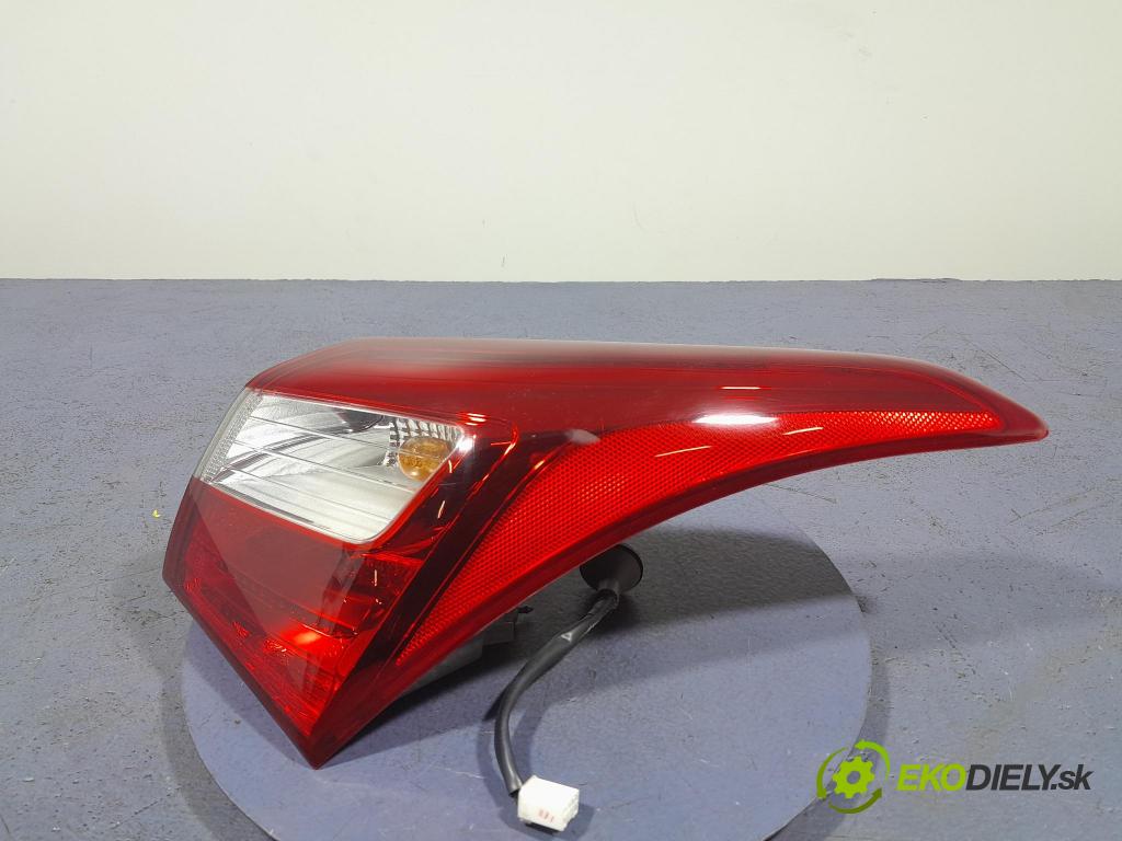 Hyundai I30 2012 svetlo / reflektor zad Prava: Vonkajsia: 92402-A50