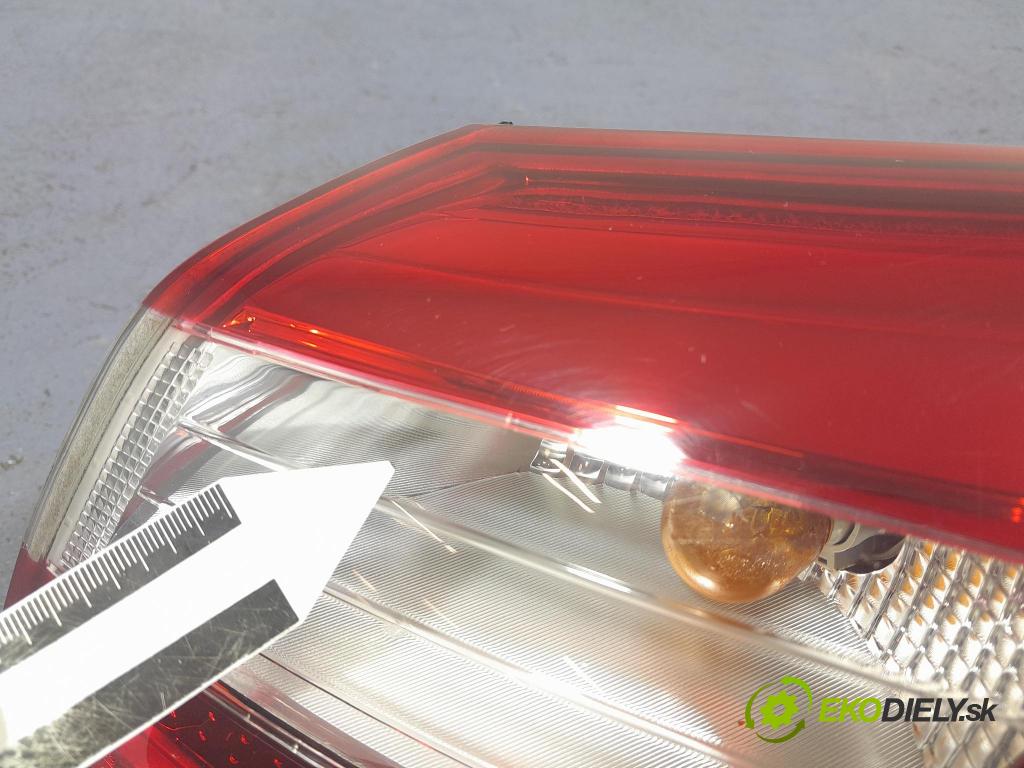 Hyundai I30 2012 svetlo / reflektor zad Prava: Vonkajsia: 92402-A50