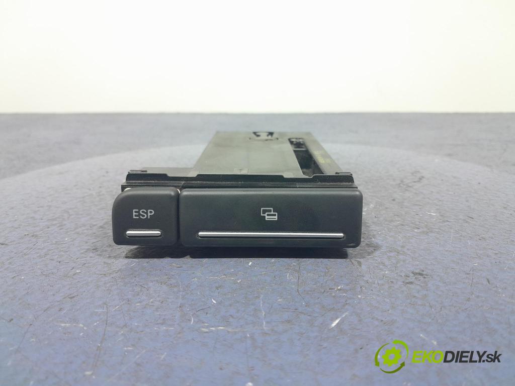 Audi A4 2007 kastlík 8E1941561D