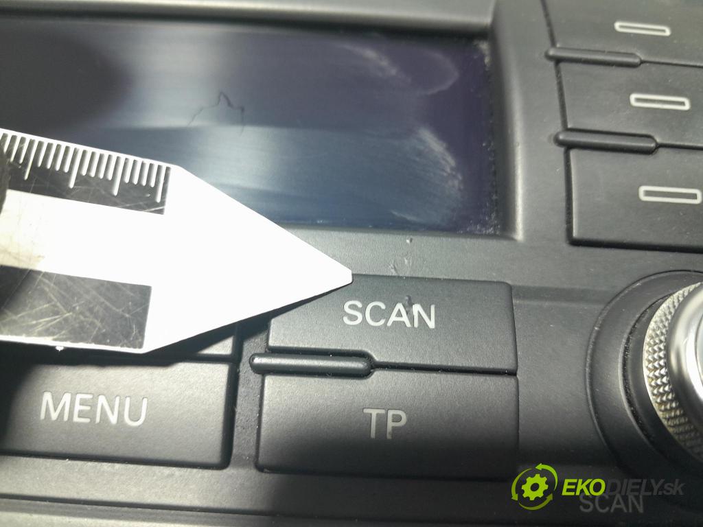 Audi A4 2007 Radio I Navigácia: 8E0035186AK