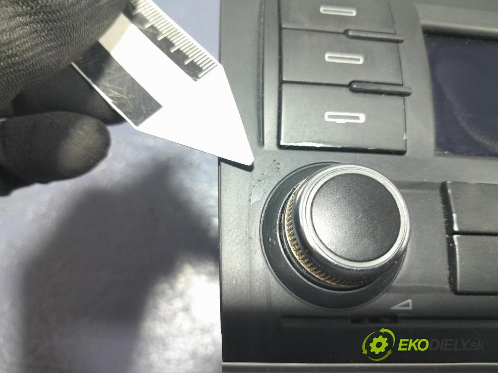 Audi A4 2007 Radio I Navigácia: 8E0035186AK