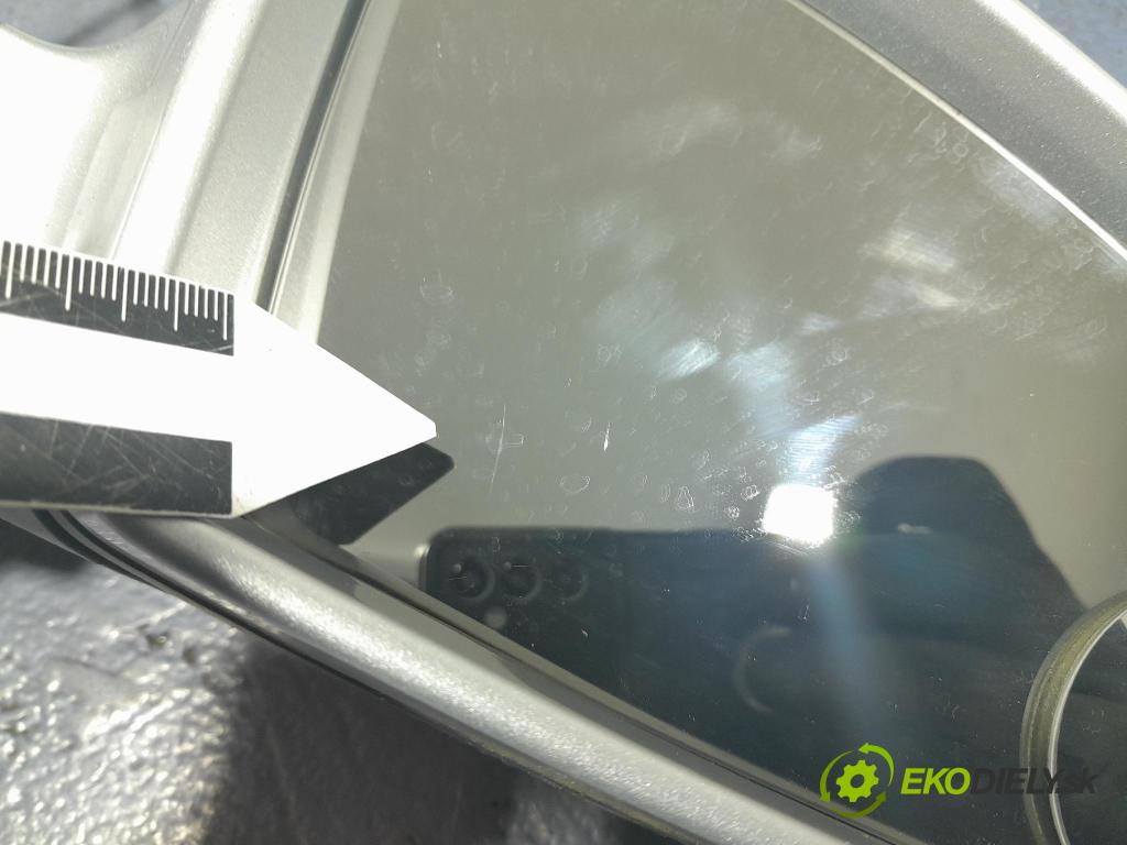 Audi A4 2007 zrkadlo pravé