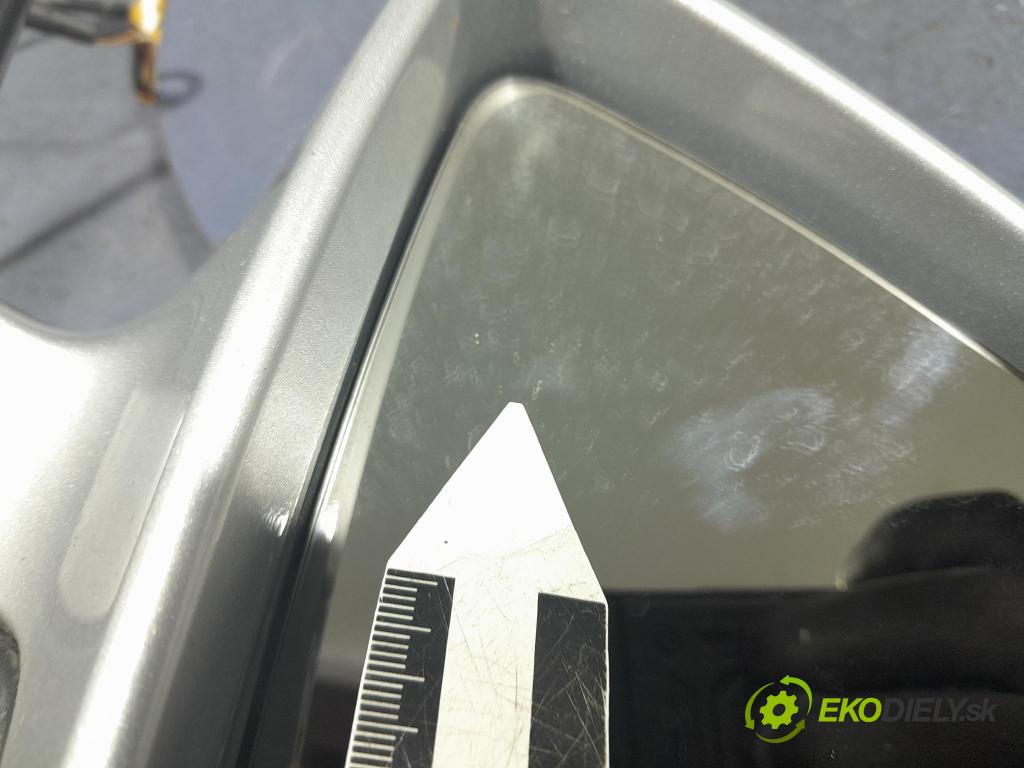 Audi A4 2007 zrkadlo pravé