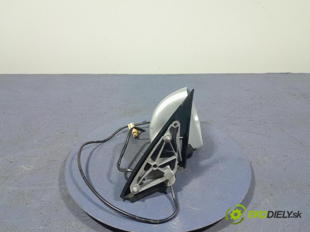 Audi A4 2007 zrkadlo pravé