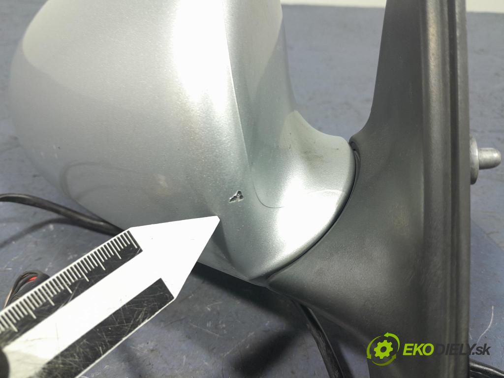 Audi A4 2007 zrkadlo pravé