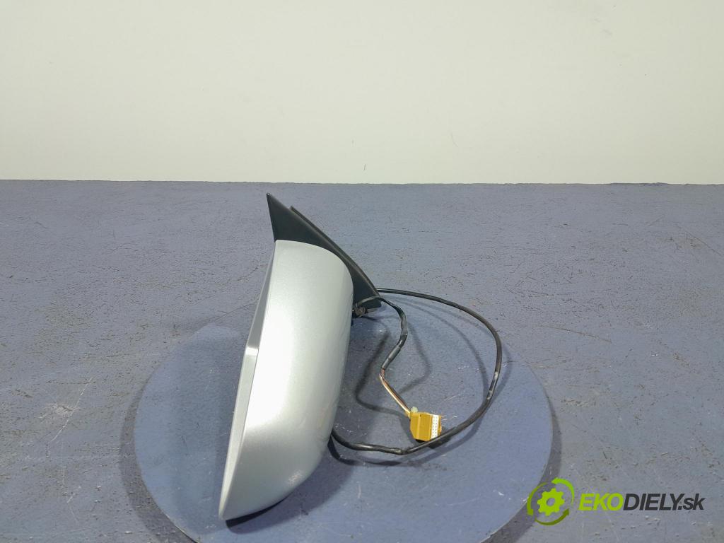 Audi A4 2007 zrkadlo pravé