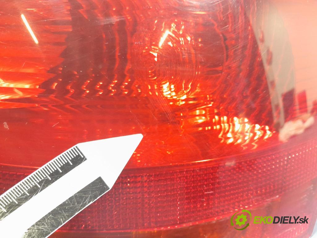 Audi A4 2007 svetlo / reflektor zad Prava: Vonkajsia: 8E9945096C