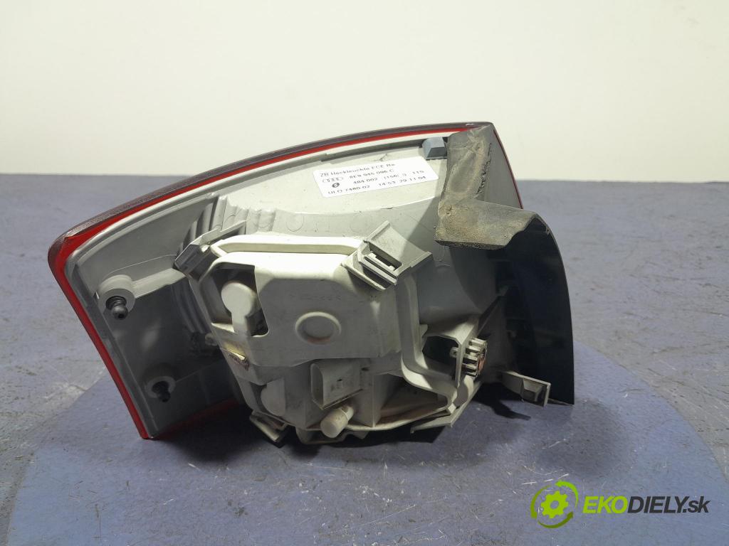 Audi A4 2007 svetlo / reflektor zad Prava: Vonkajsia: 8E9945096C
