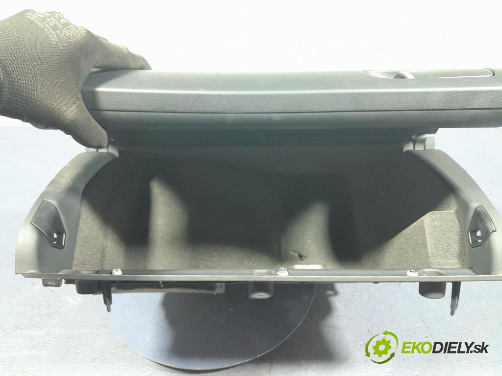 Audi A4 2007 kastlík 8E1857035C