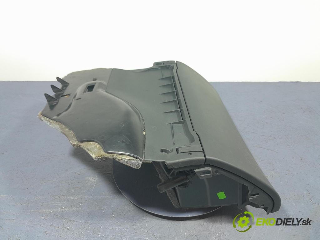 Audi A4 2007 kastlík 8E1857035C