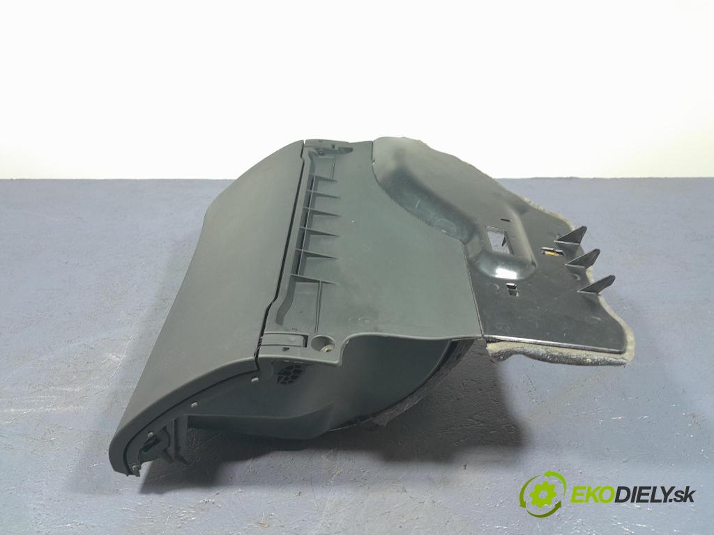 Audi A4 2007 kastlík 8E1857035C