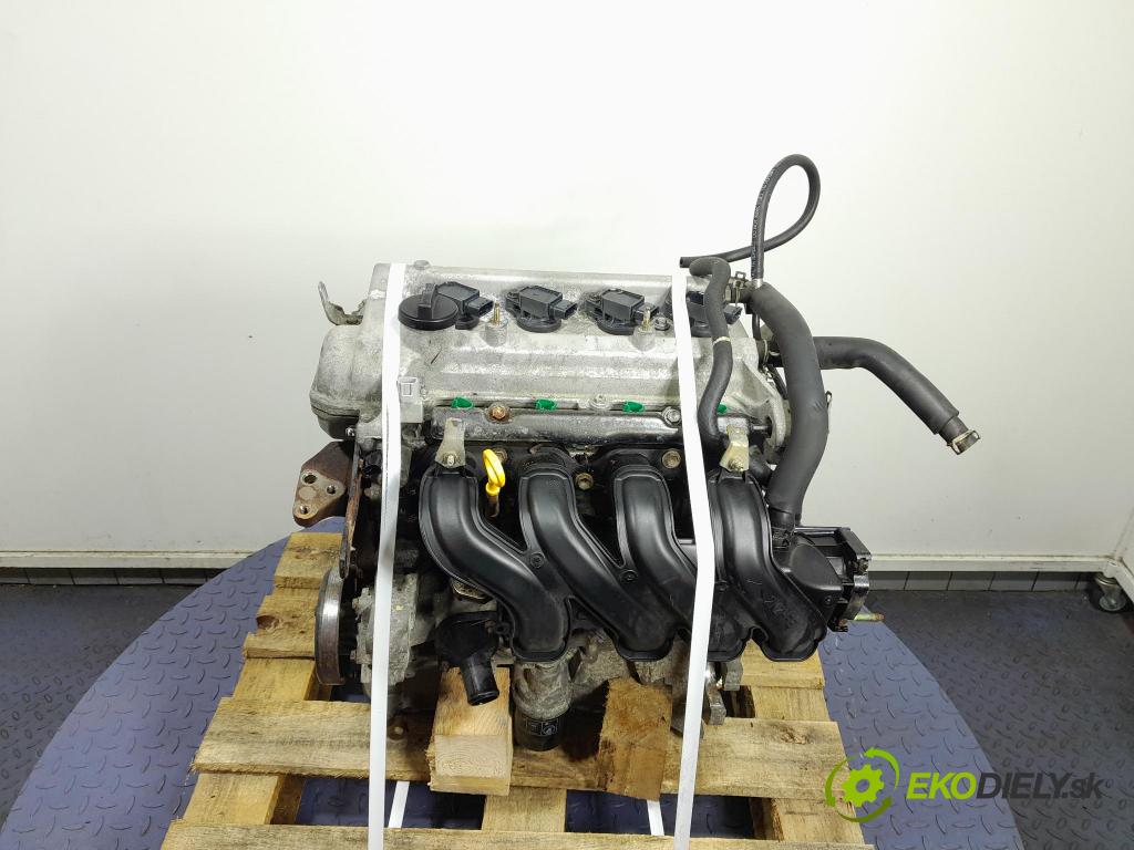 Toyota Yaris verso 2003 motor Benzín V2N-P62A