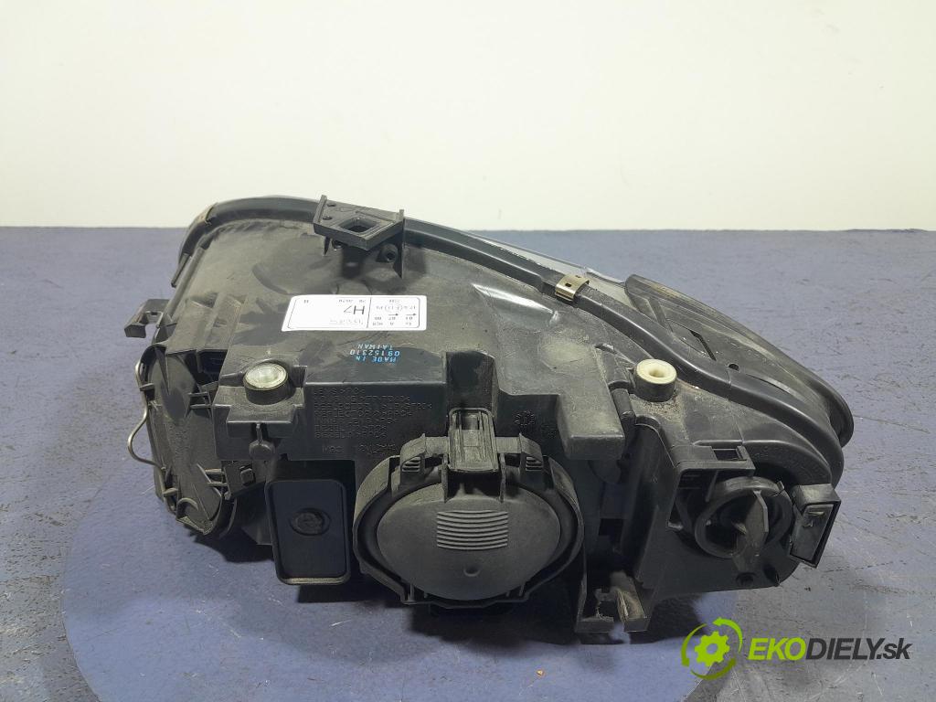 Audi A4 2007 Reflektor: Vľavo: