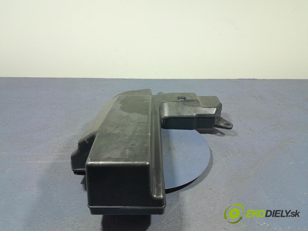 Audi A4 2007 Mluvčí: / Subwoofer: 8E9035382D