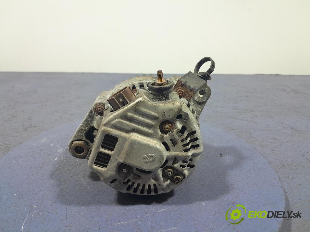 Toyota Yaris verso 2003 Alternator 27060-21020