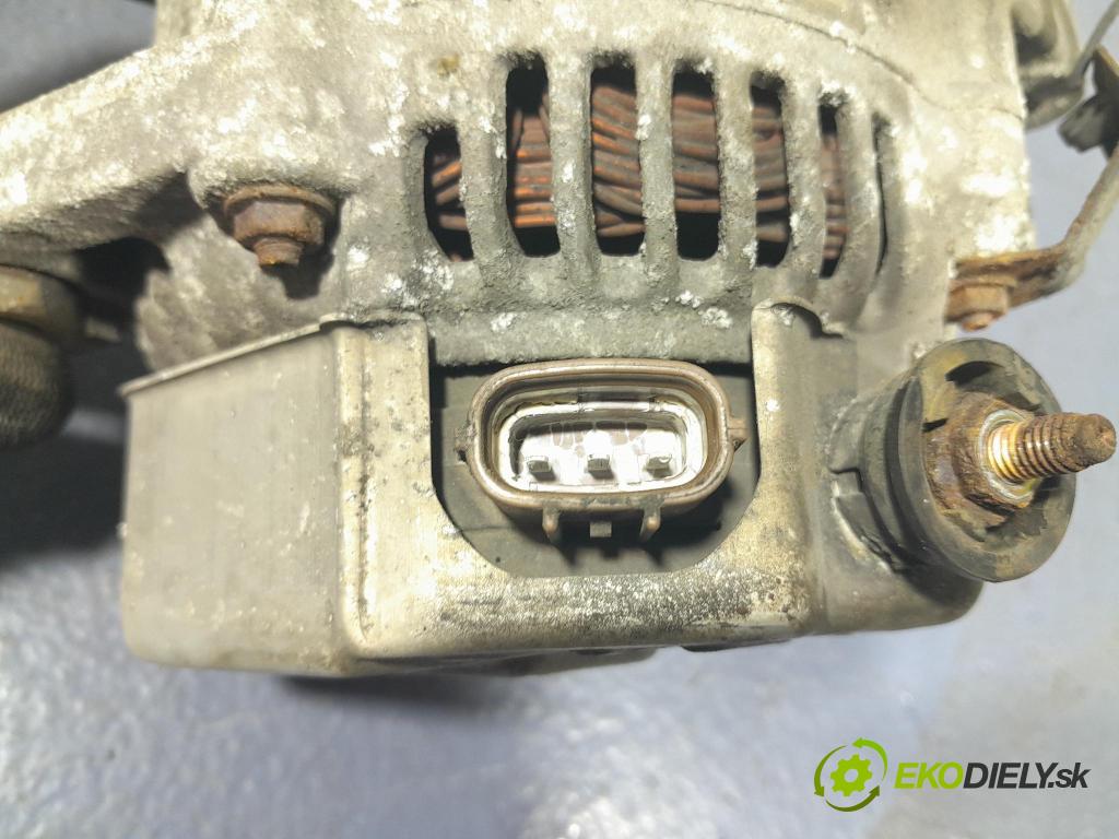 Toyota Yaris verso 2003 Alternator 27060-21020