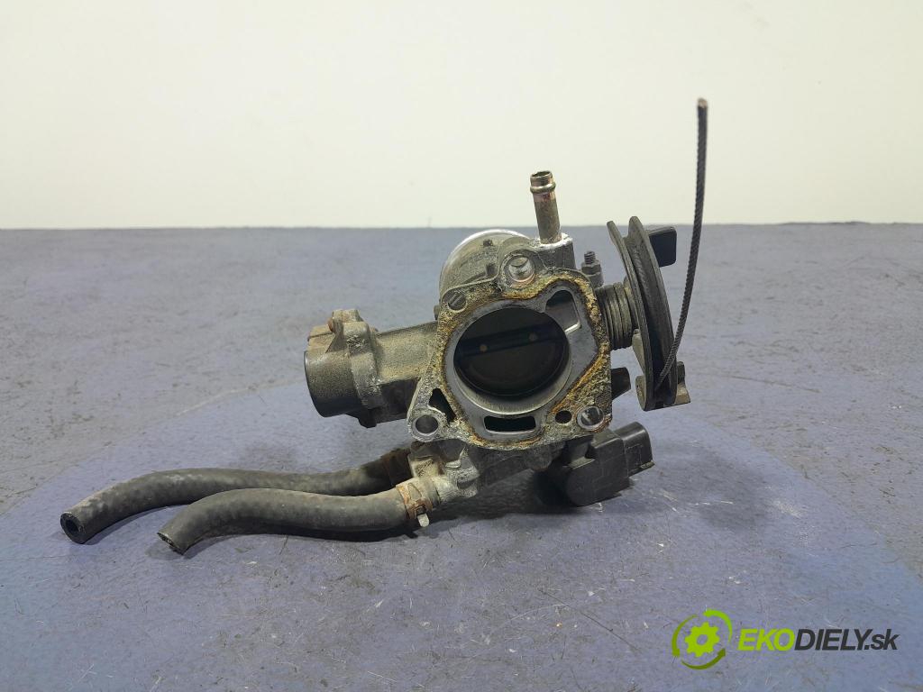 Toyota Yaris verso 2003 klapka