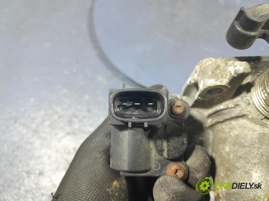 Toyota Yaris verso 2003 klapka