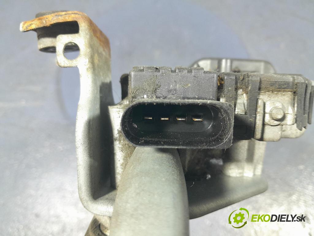 Audi A4 2007 mechanizmus motor: Stierače: Predné 8E1955023E