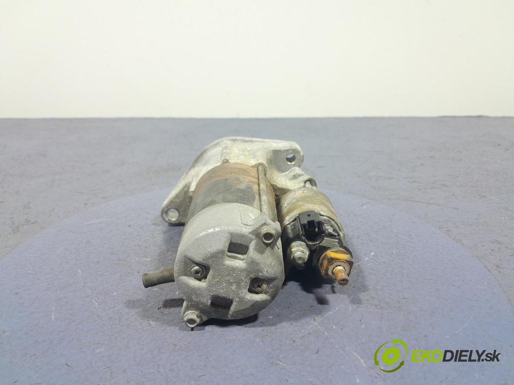 Toyota Yaris verso 2003 štartér 28100-21030