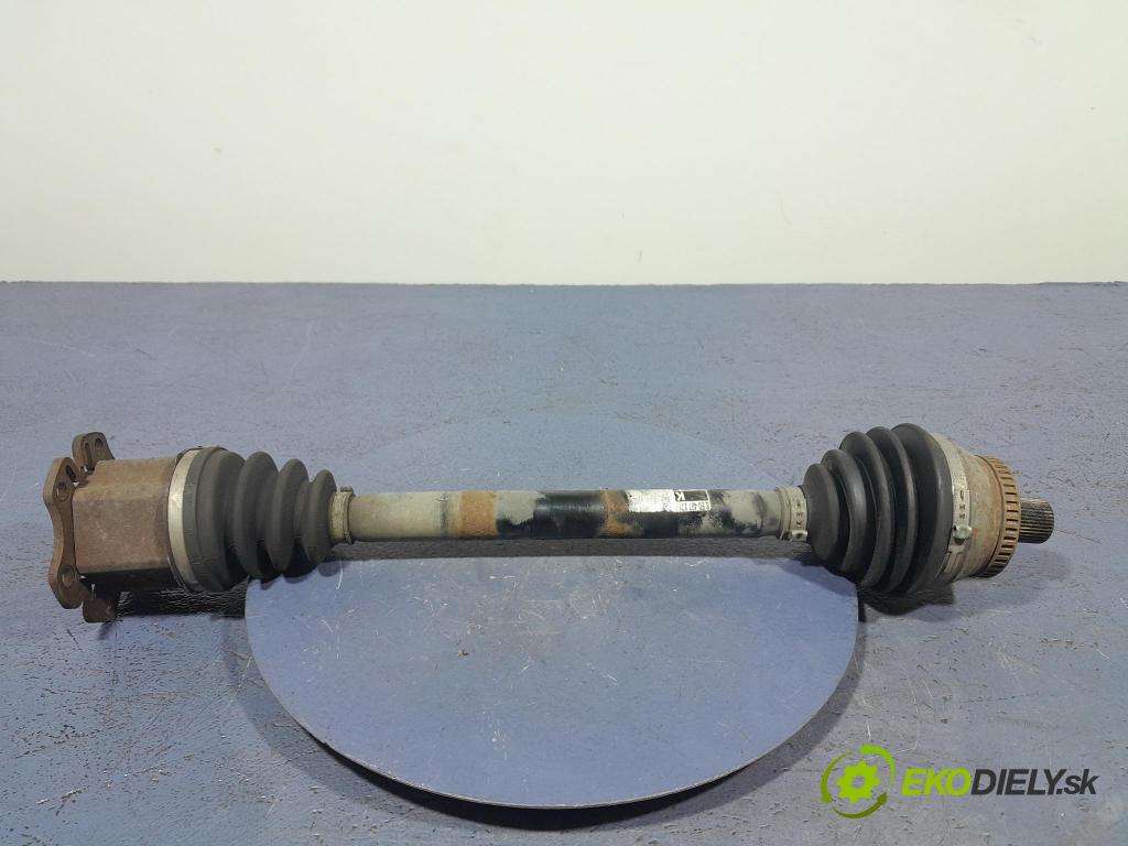 Audi A4 2007 poloos ľavá Predné 8E0407271AT