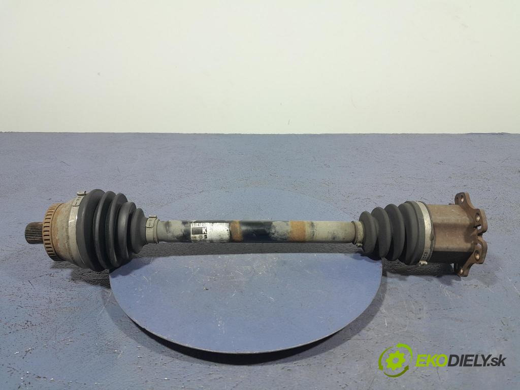 Audi A4 2007 poloos ľavá Predné 8E0407271AT