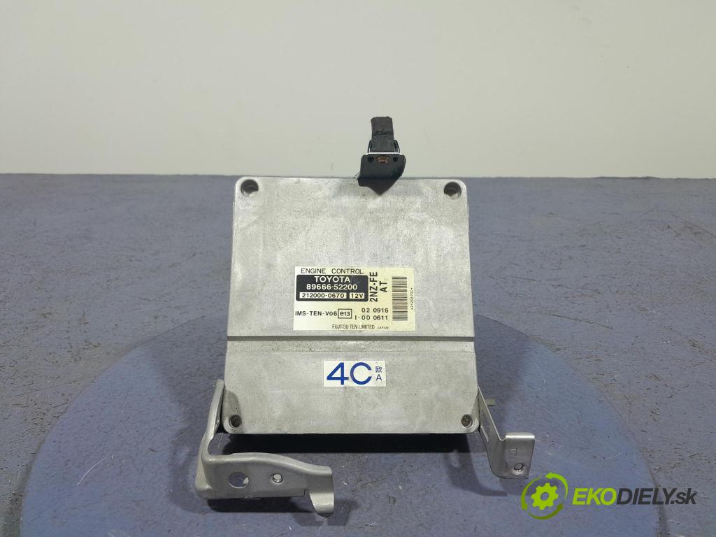 Toyota Yaris verso 2003 riadiaca jednotka Motor: 89666-52200