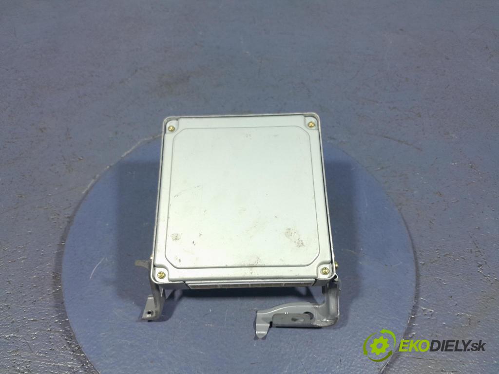 Toyota Yaris verso 2003 riadiaca jednotka Motor: 89666-52200