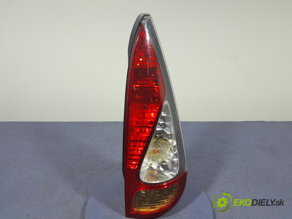 Toyota Yaris verso 2003 svetlo / reflektor zad Prava: Vonkajsia: 52-091